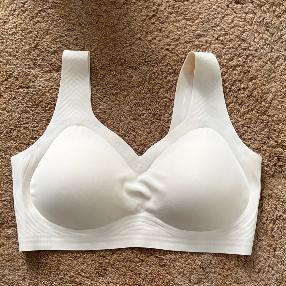 Seamless Cream Bra